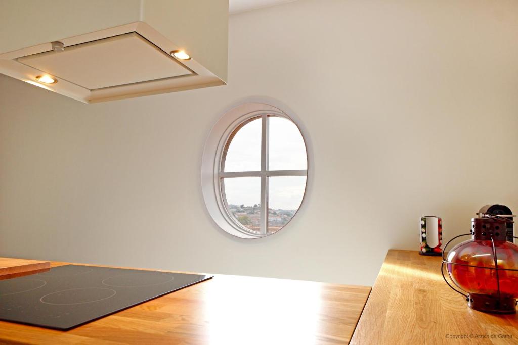 Oporto River and Ribeira Views room 4